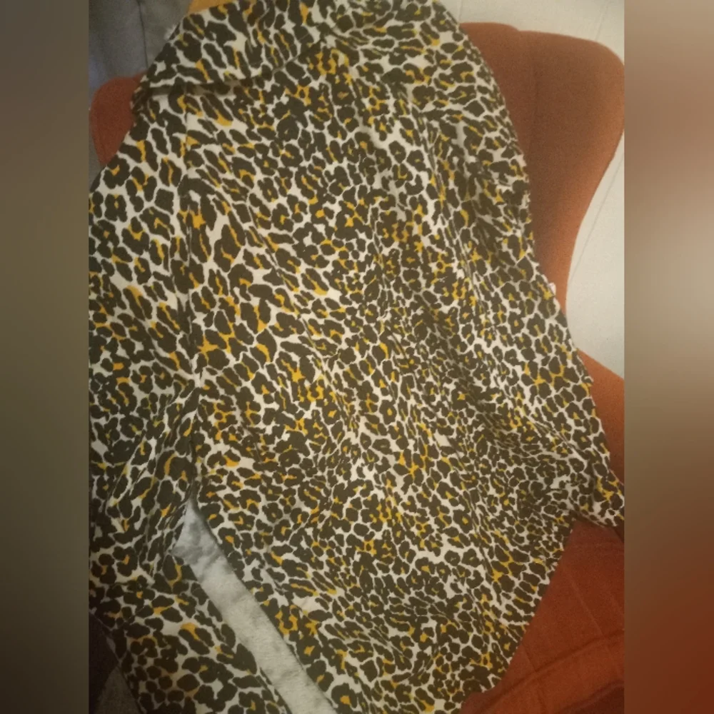 Jacket SOLD! - Picture 2 of 3